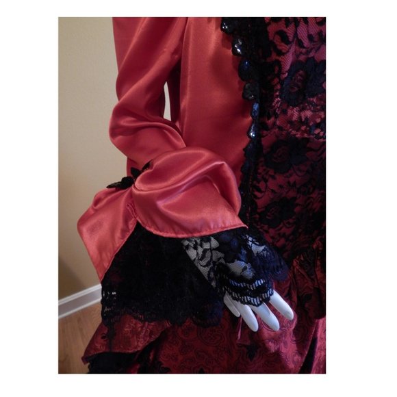 Tena Rae Custom size 10 RED/BLACK - Picture 8 of 11
